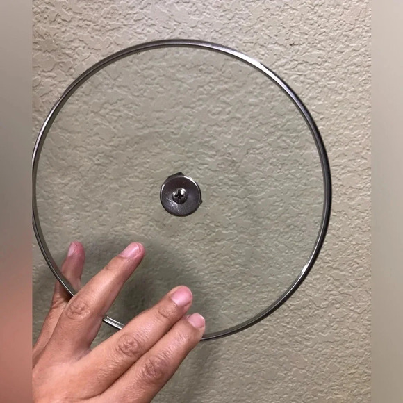 VTG REPLACEMENT LID FOR SMALL SAUCE PAN ABOUT 6.5" ROUND PINCH HANDLE - Picture 2 of 5